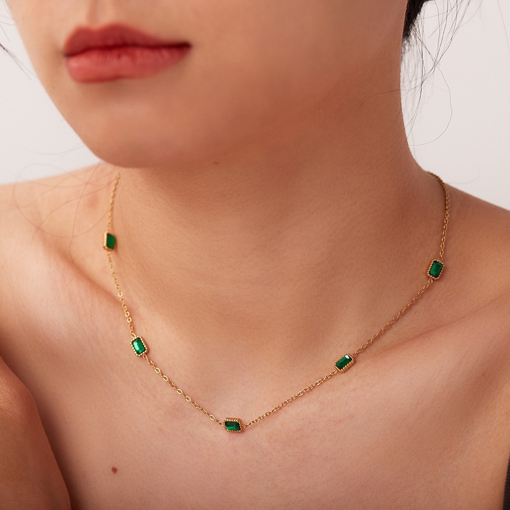 NEW💎18K Gold Plated Green Emerald Necklace*Dainty Necklace*Baguette Necklace